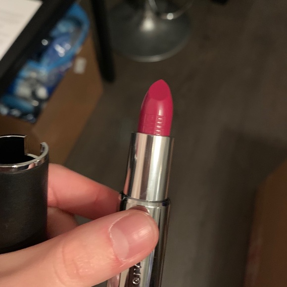 Givenchy lipstick - Picture 3 of 4